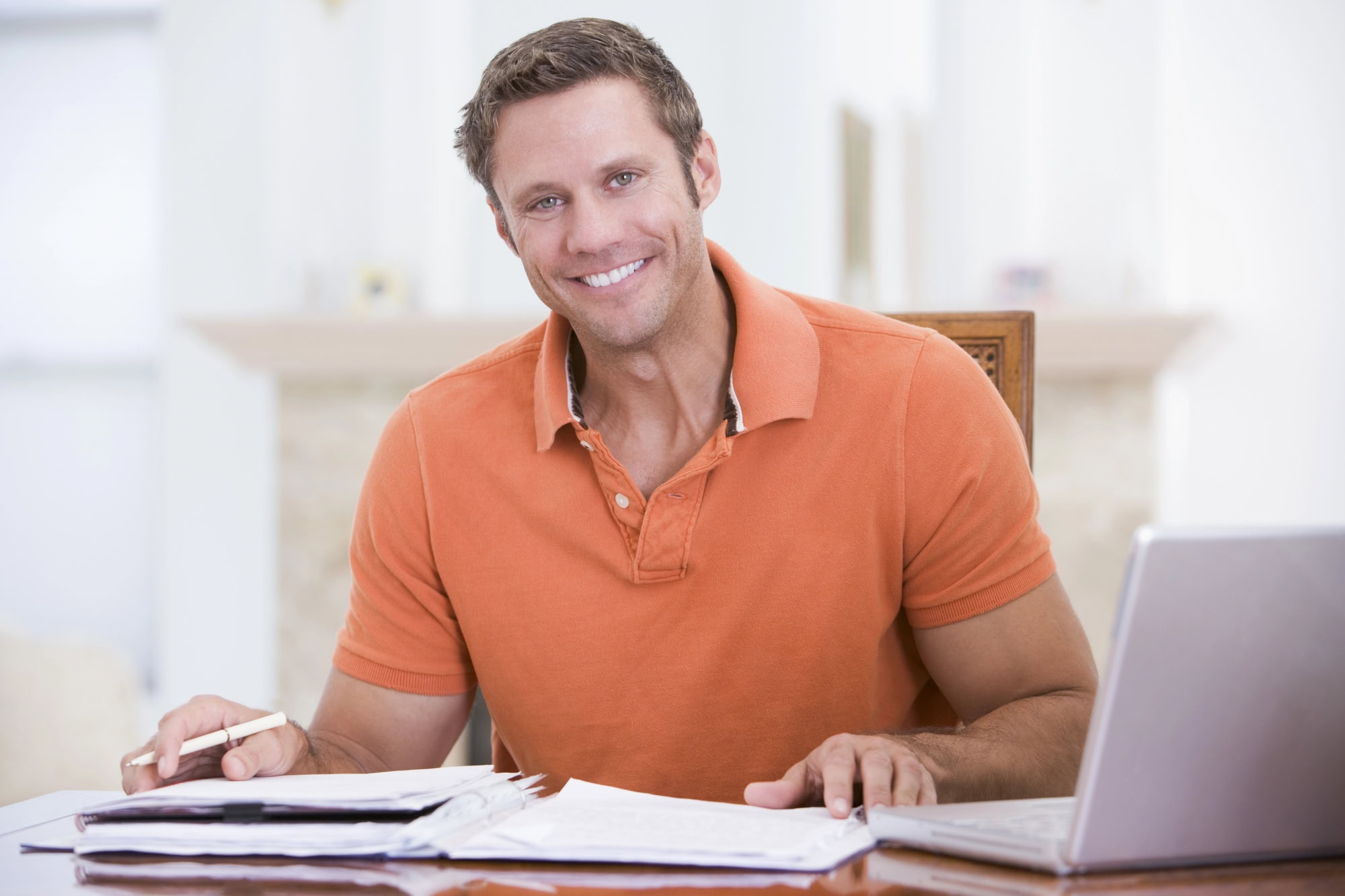 Early Retiree Shares 16 Steps That Helped Him Leave Work at 42